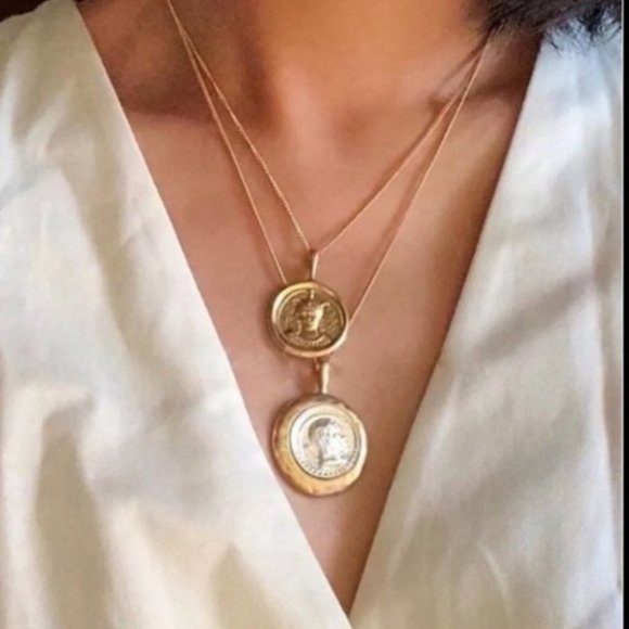 Coin Pendant Vintage Double Chain Layered Necklace - Picture 2 of 9